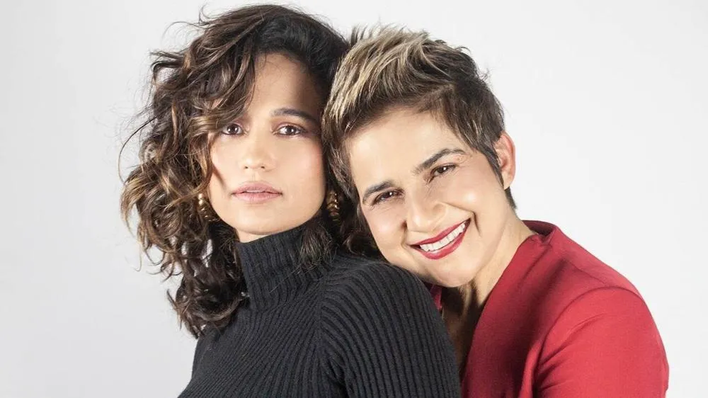 Nanda Costa revela pressão para esconder a sexualidade no início da carreira: “Fui orientada”