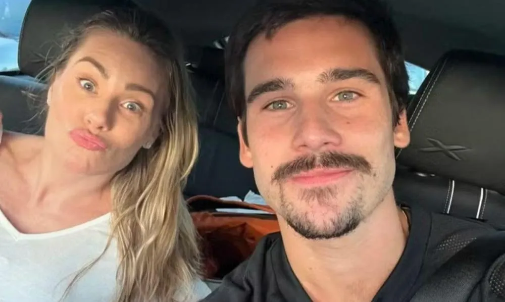 Mãe de Nicolas se declara à Sabrina Sato pelo seu aniversário: “Você é um presente”