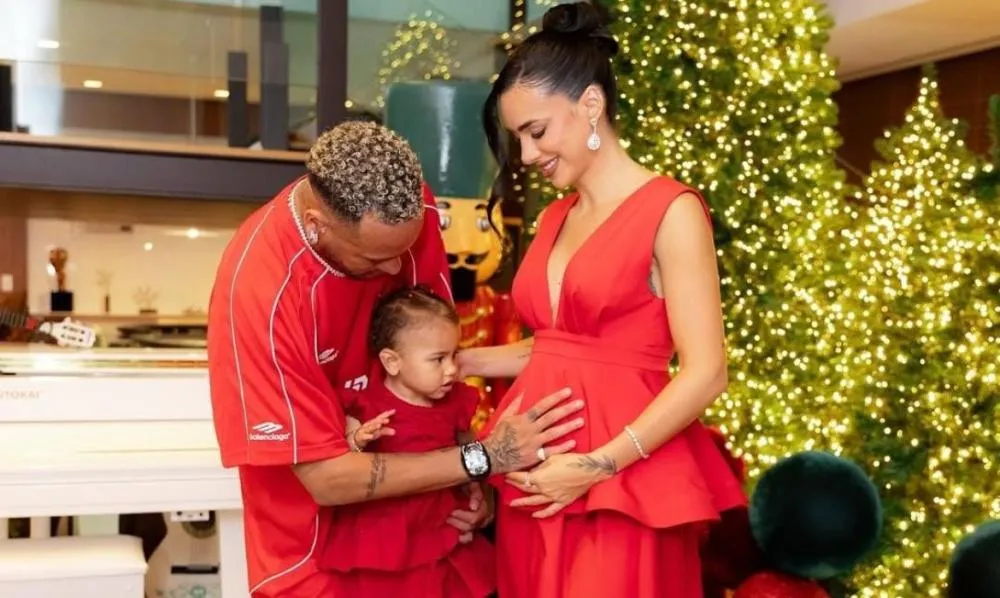 Em declaração amorosa à Neymar, Bruna Biancardi revela o nome de sua 2° filha com o jogador