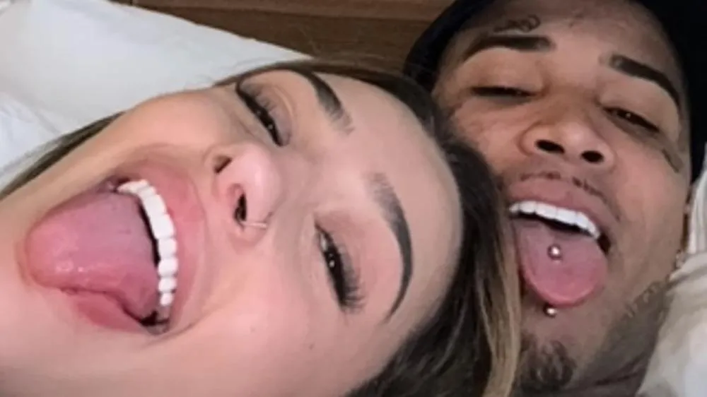 Namorado de Bia Miranda, Gato Preto expõe momento íntimo do casal e gera polêmica