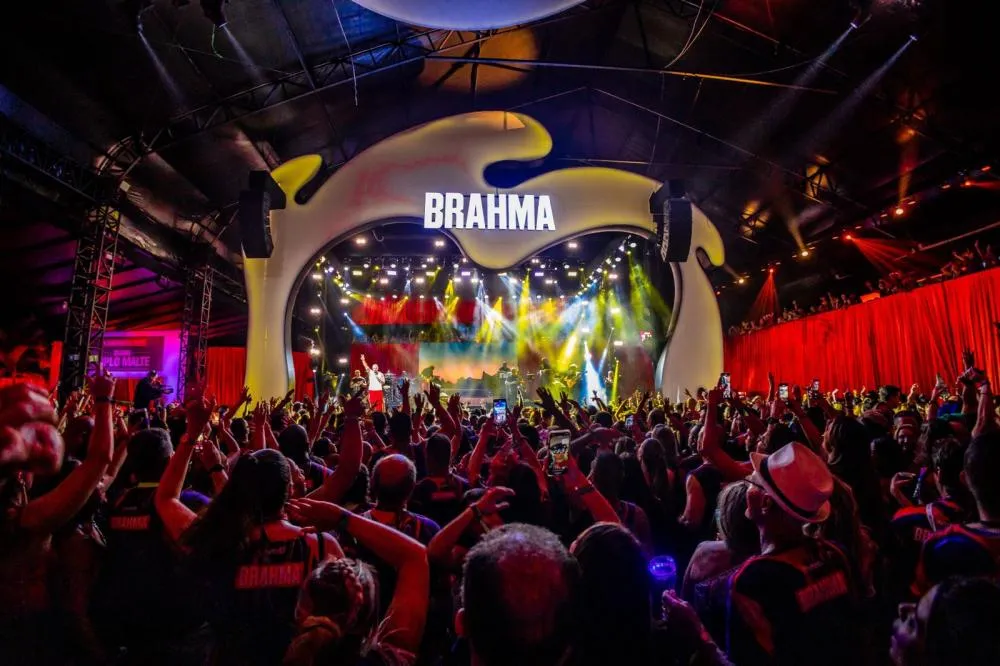 Camarote Bar Brahma celebra 25 anos com luxo, shows de peso e experiências exclusivas no Carnaval de São Paulo