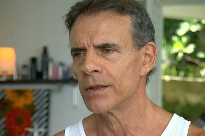 Mansão de Mário Gomes é leiloada pela Justiça para quitar dívidas trabalhistas; ator foi convidado a se retirar do imóvel 
