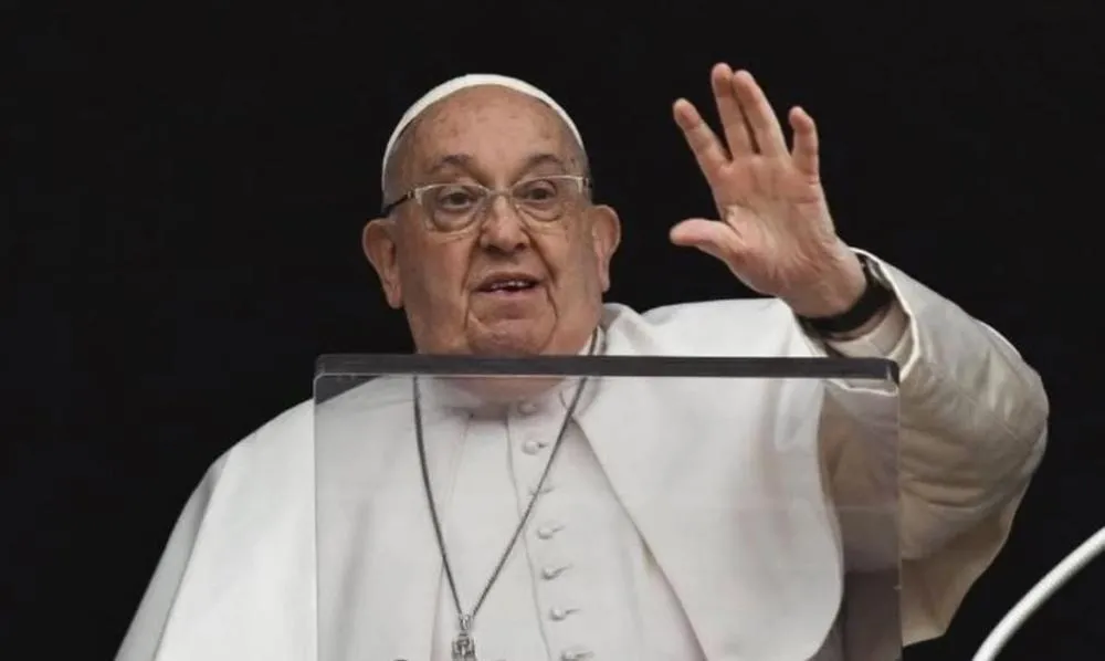 Apesar de noite tranquila, Papa Francisco necessita de mais dias de estabilidade clínica devido a complexidade de sua saúde