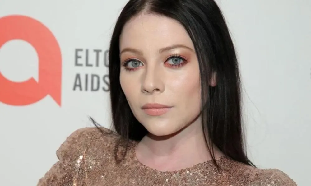 Família de atriz Michelle Trachtenberg, de 'Gossip Girl', nega autópsia e causa da morte não será revelada