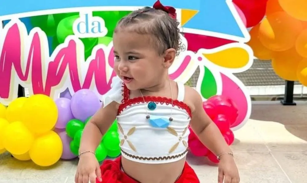 Mavie, filha de Neymar, ganha bloquinho de Carnaval particular e encanta a web