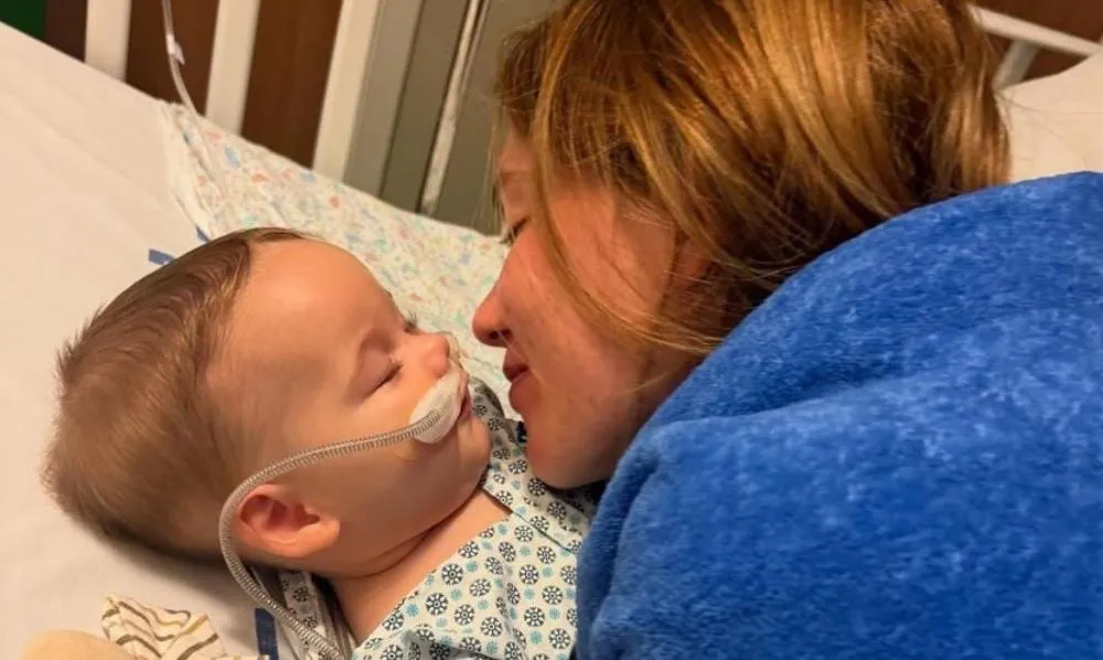 De acordo com novo boletim médico, filho de Virgínia volta a respirar sem a ajuda de aparelhos após 3 dias de internação