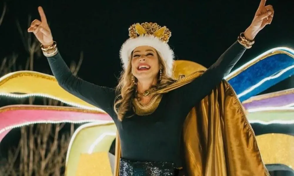Luana Piovani é coroada a rainha de Carnaval em Portugal