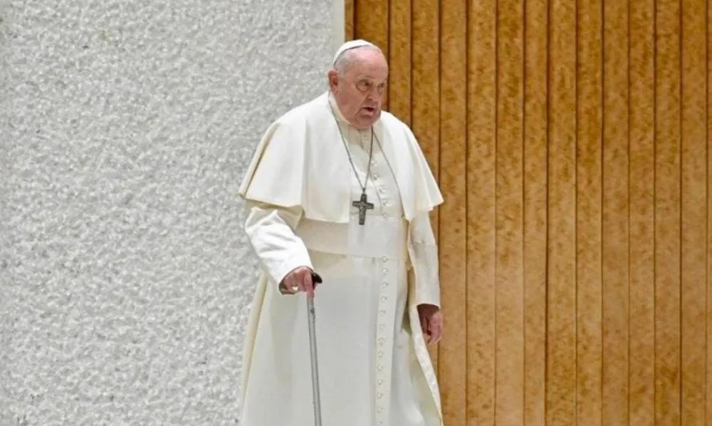Após a divulgação de áudio de Papa Francisco agradecendo as orações, Vaticano atualiza seu estado de saúde