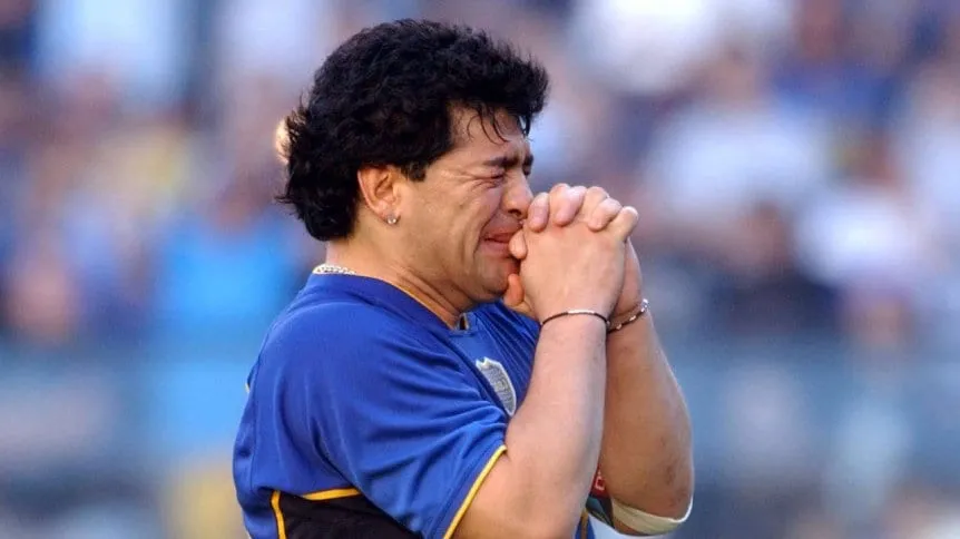 Imagem de Maradona exibida no tribunal choca filhas e ex-companheira