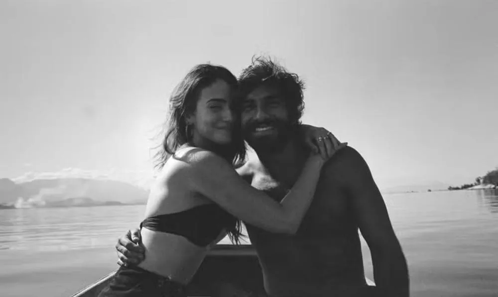 Hugo Moura, ex de Deborah Secco, ganha homenagem apaixonada da nova namorada