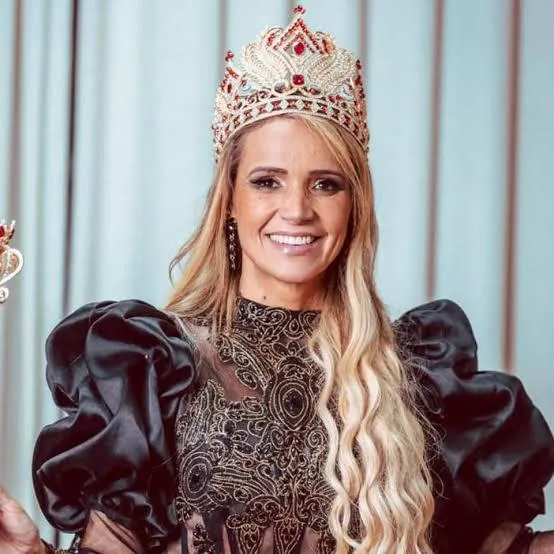  Quem é a influenciadora famosa que pagou quase 80 mil reais para mãe de santo libertar Deolane Bezerra