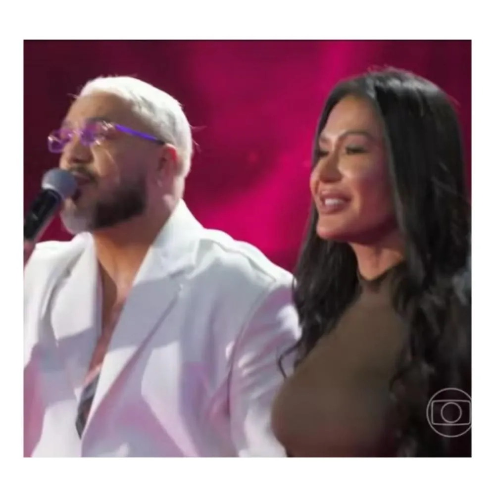 Em reencontro, Belo e Gracyanne Barbosa dançam juntos e o público clama: “Beija”