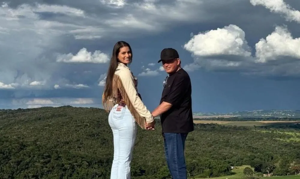 Após lua de mel, miss posa na fazenda de Amado Batista e se declara: “Meu escudo”