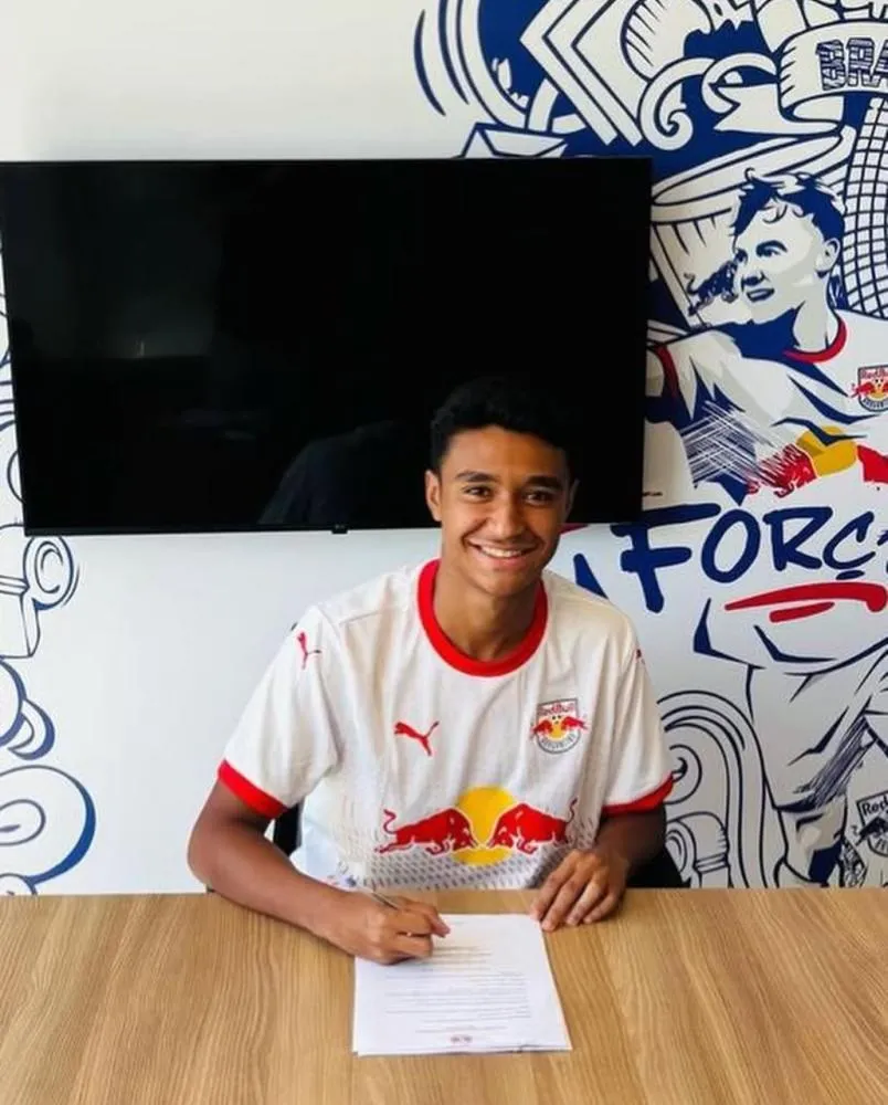 Pedro Severino, do Red Bull Bragantino, deixa UTI e respira de forma espontânea