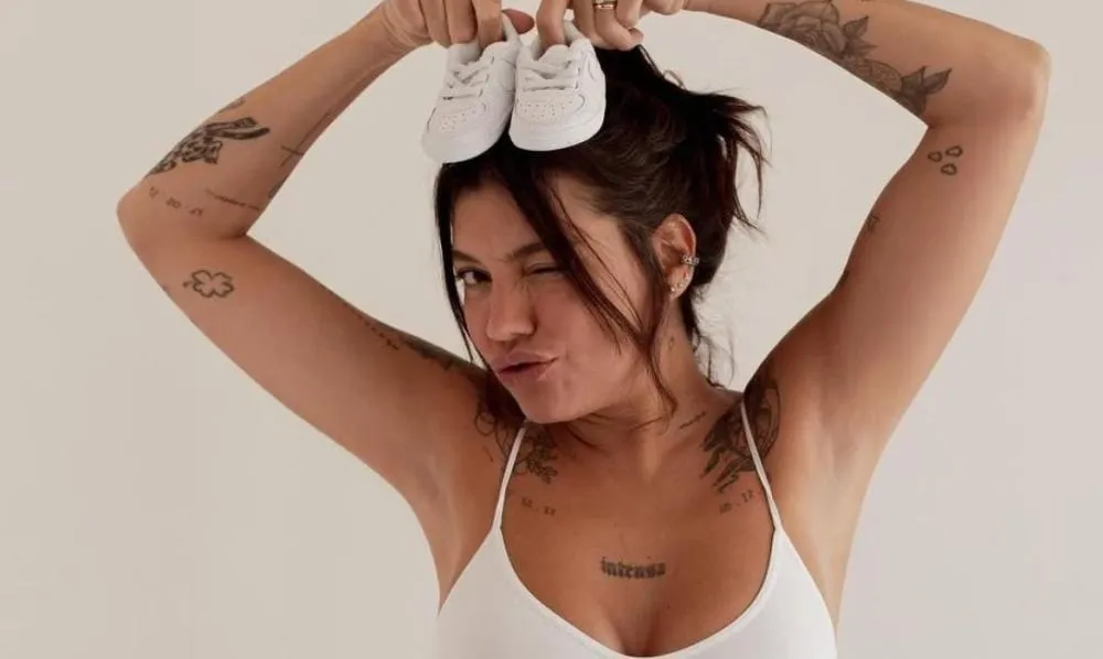 Grávida, Gabi Prado mostra lista de enxoval e pede sugestões aos seguidores