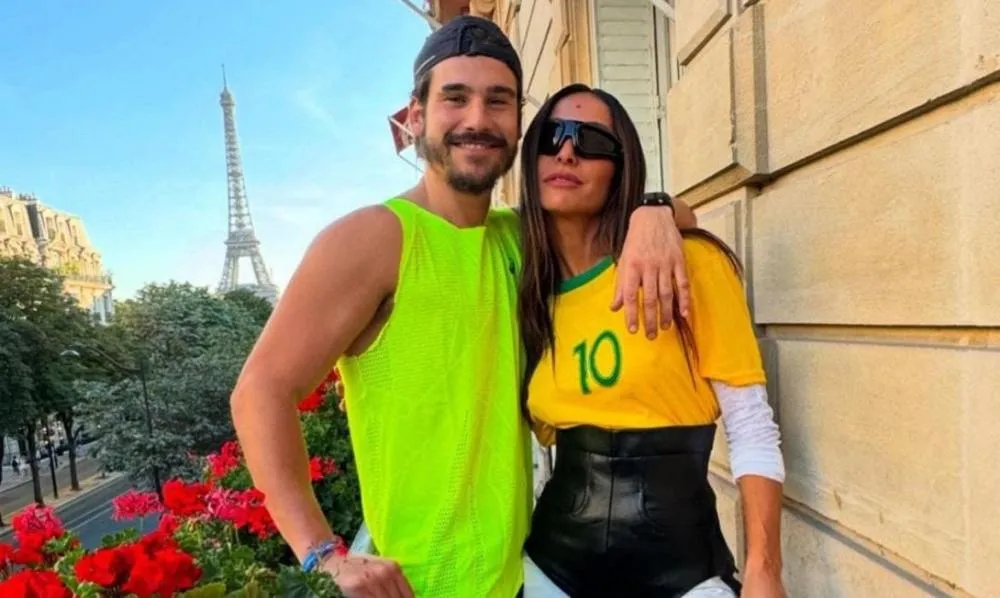 Sabrina Sato se declara a Nicolas Prattes no dia mundial de TBT; confira