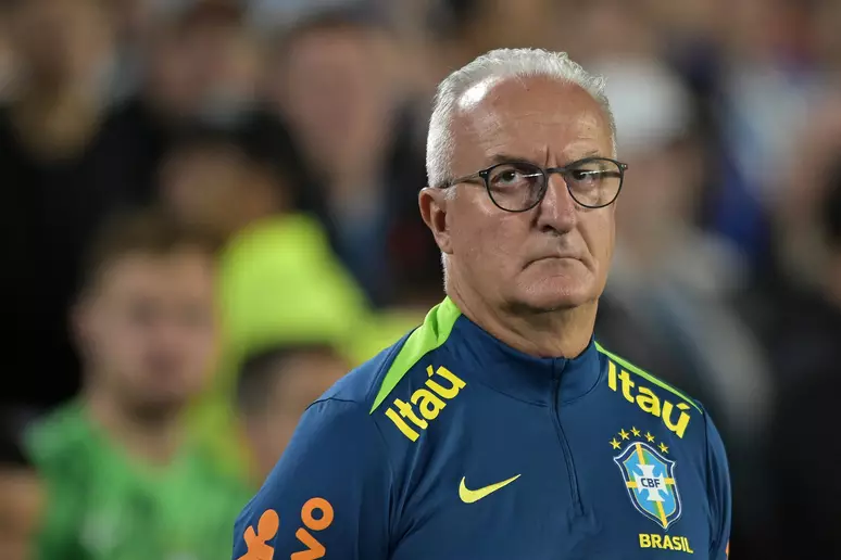 Dorival Júnior é demitido do cargo de treinador da seleção brasileira