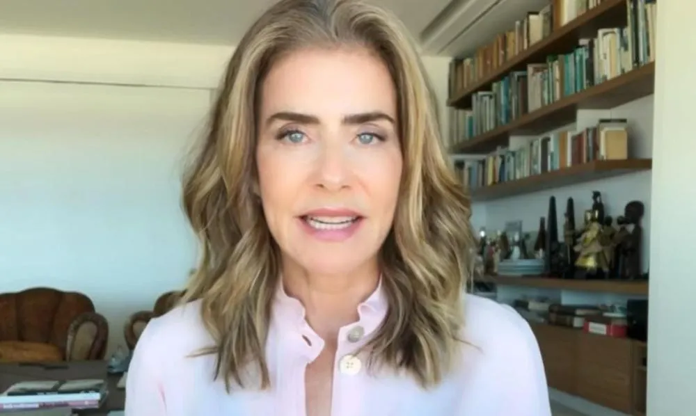 Maitê Proença revela que foi afastada de novela por diretor da Globo: “Queria meu namorado”