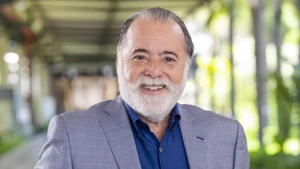 Tony Ramos interpretará Roberto Marinho em Garota do Momento