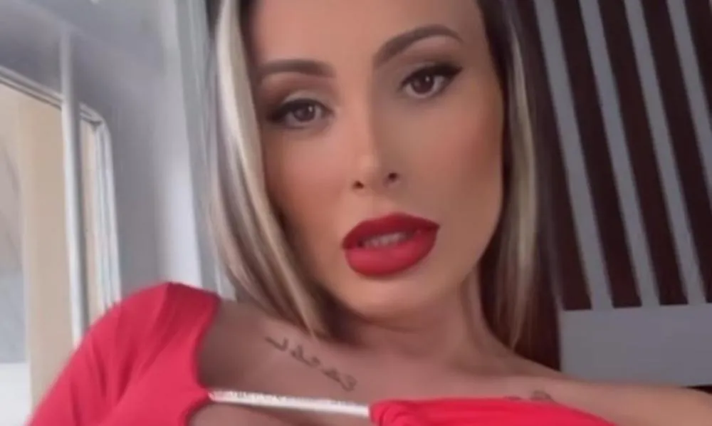 Andressa Urach cancela novas gravações de conteúdo adulto e revela acompanhamento psicológico semanal: “Estou em uma fase bem delicada da minha vida”