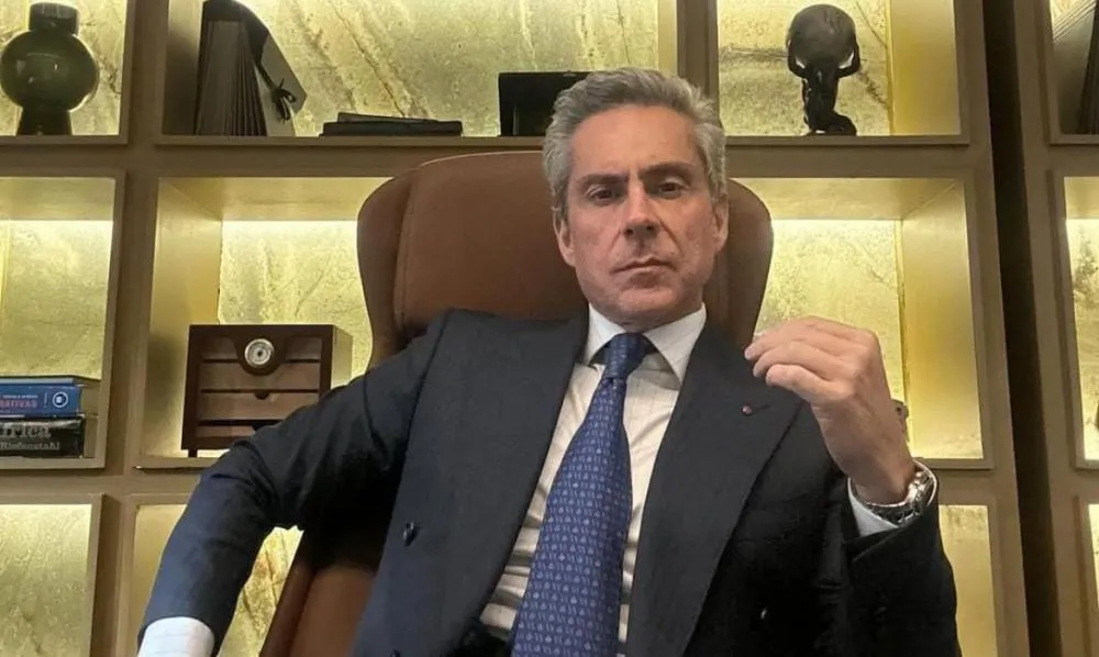 “Vocês precisam de ajuda”, diz Alexandre Nero a respeito de comentários do público sobre 'Vale Tudo'
