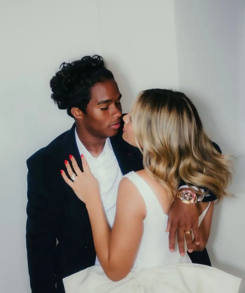 Contrato de casamento do ex jogador do Palmeiras Endrick e da modelo Gabriely Miranda vira chacota na Espanha por ser ‘fofo demais’