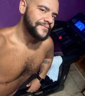 Gominho compartilha selfie na esteira após eliminar 40 kg e adotar nova rotina saudável