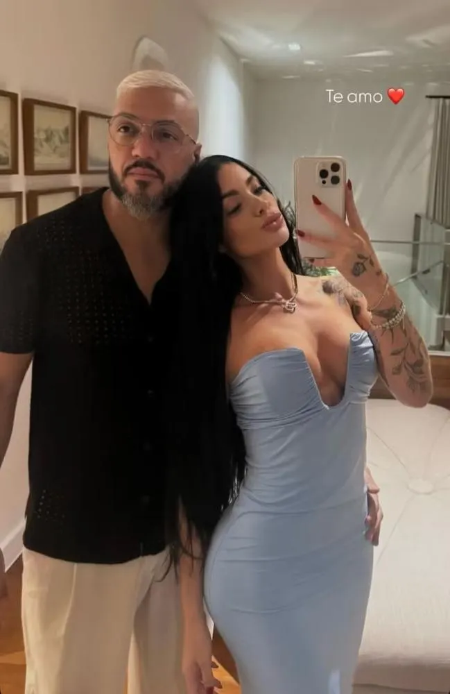 Namorada de Belo publica primeira foto com o cantor e se declara nas redes sociais
