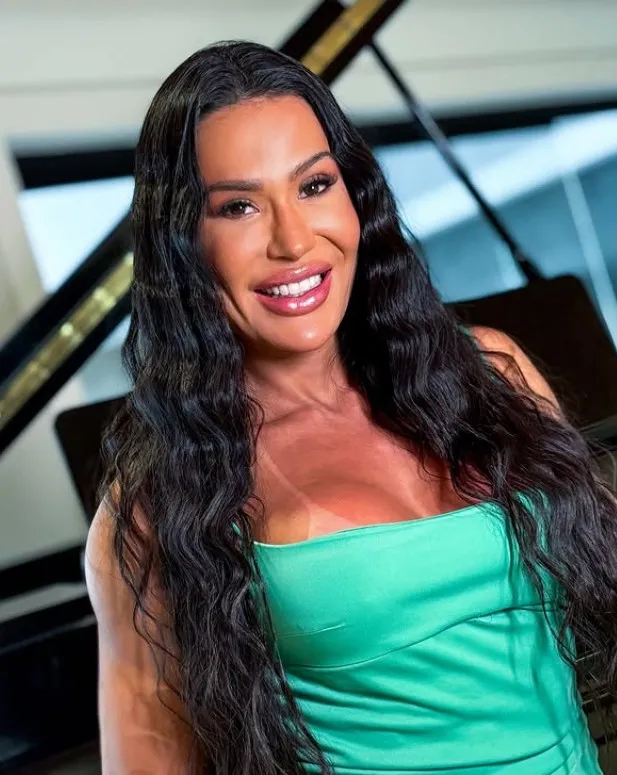 Farsa universitária? UFRJ expõe que Gracyanne Barbosa nunca foi aluna da instituição