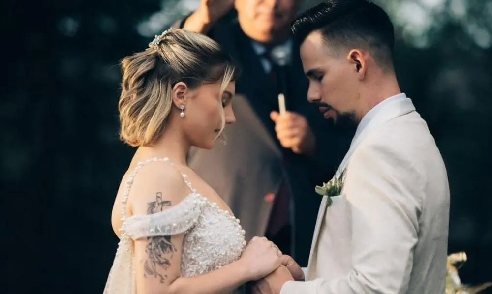 Isabel Veloso comemora um ano de casamento em meio ao tratamento paliativo contra o câncer