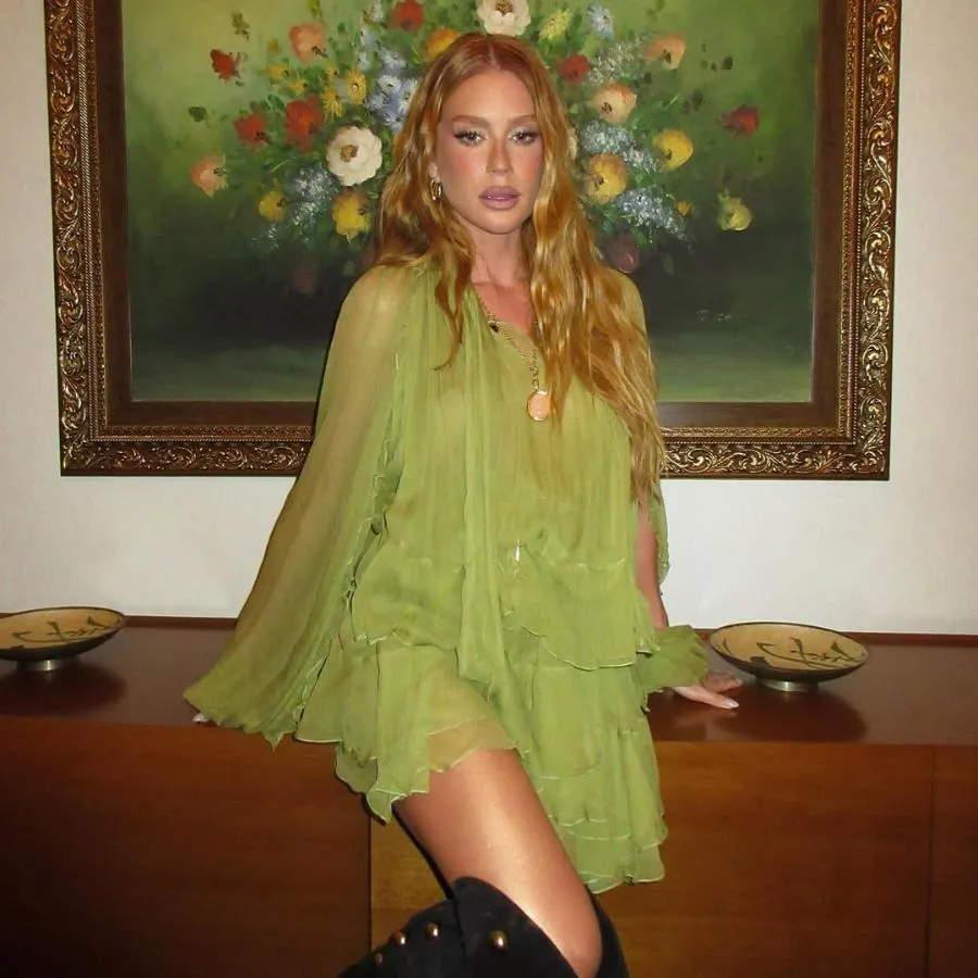 Marina Ruy Barbosa recebe prêmio de Ícone de Moda do Ano em Dubai