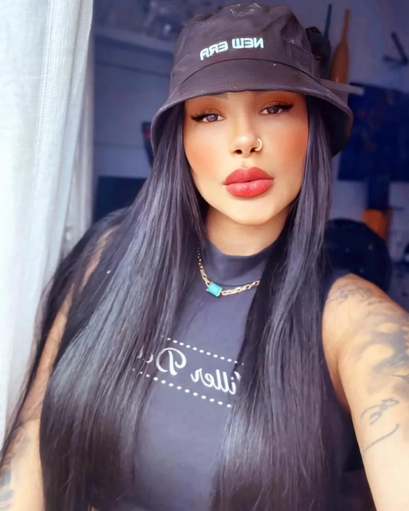 Jenny Miranda revela que soube do parto de Bia pela internet “Estou nervosa”
