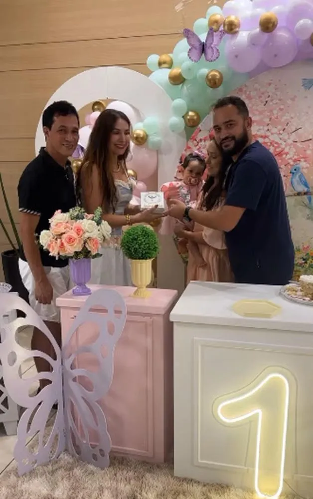 Filho do cantor Luciano Camargo celebra aniversário da filha sem a presença do pai