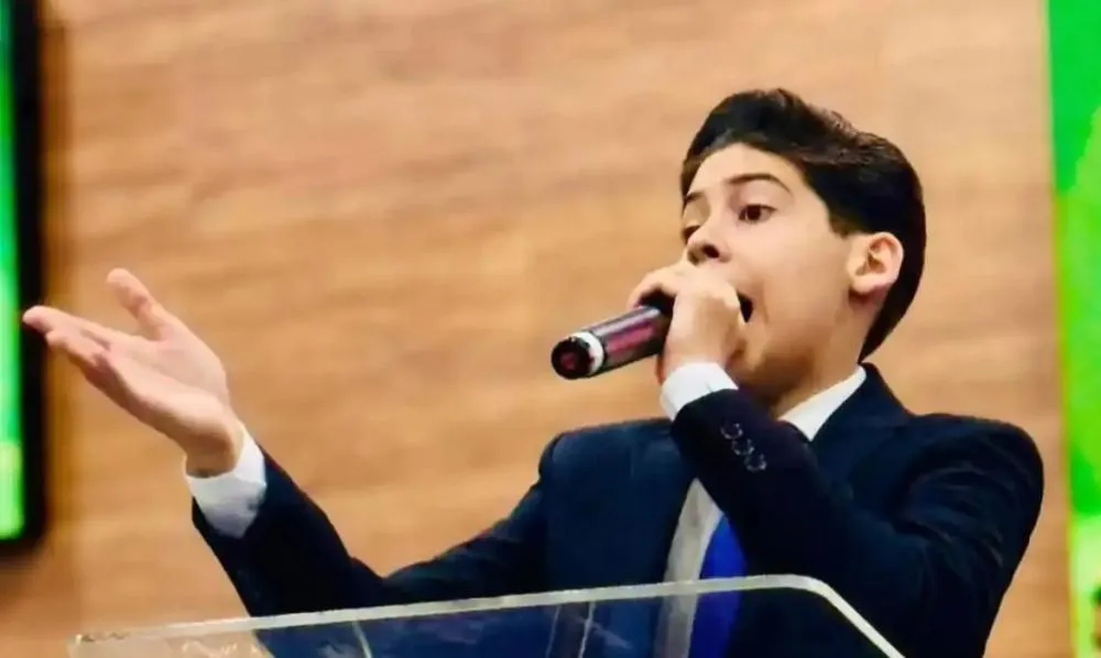 Miguel Oliveira, o “pastor adolescente”, é proibido de pregar em cultos pelo Conselho Tutelar