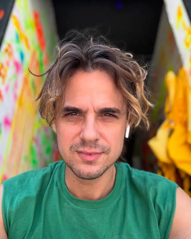 Ex-Malhação, Daniel Erthal tem carrinho de bebidas furtado em frente ao seu bar no Rio