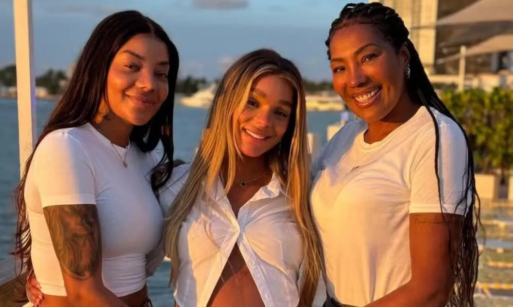 Prestes a conhecer a 1º neta, mãe de Ludmilla revela detalhes das preparações para a chegada de Zuri