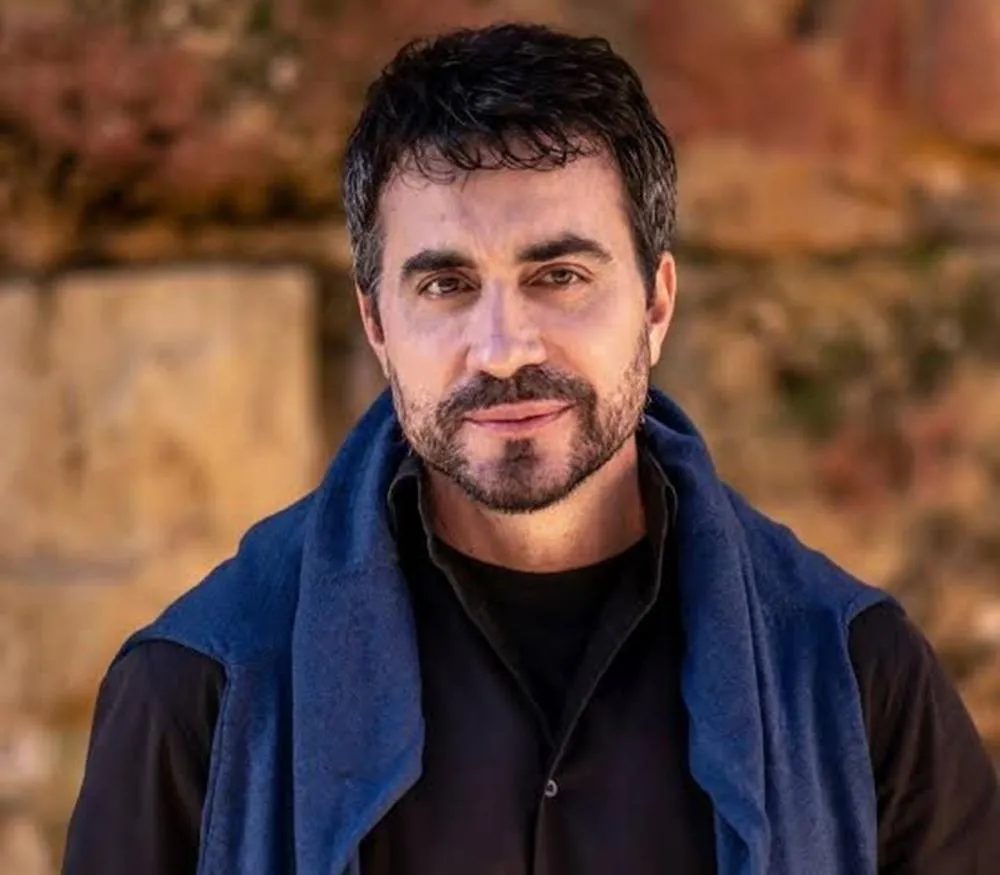 Padre Fábio de Melo se emociona ao relembrar a perda da mãe e a difícil caminhada do luto