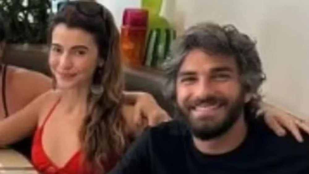 Hugo Moura dá um passo a mais na relação e se muda para casa de nova namorada