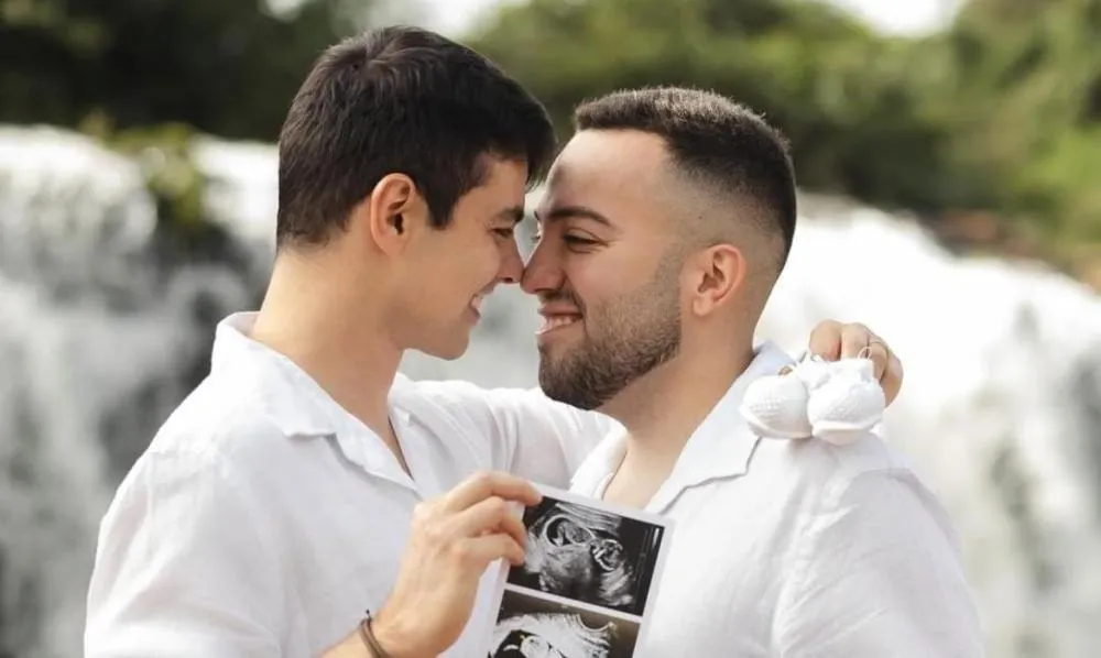 Os influenciadores Lucas Rangel e Lucas Bley anunciam que serão papais em breve