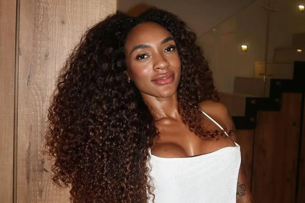 Patrícia Ramos expõe perseguição durante viagem nos EUA