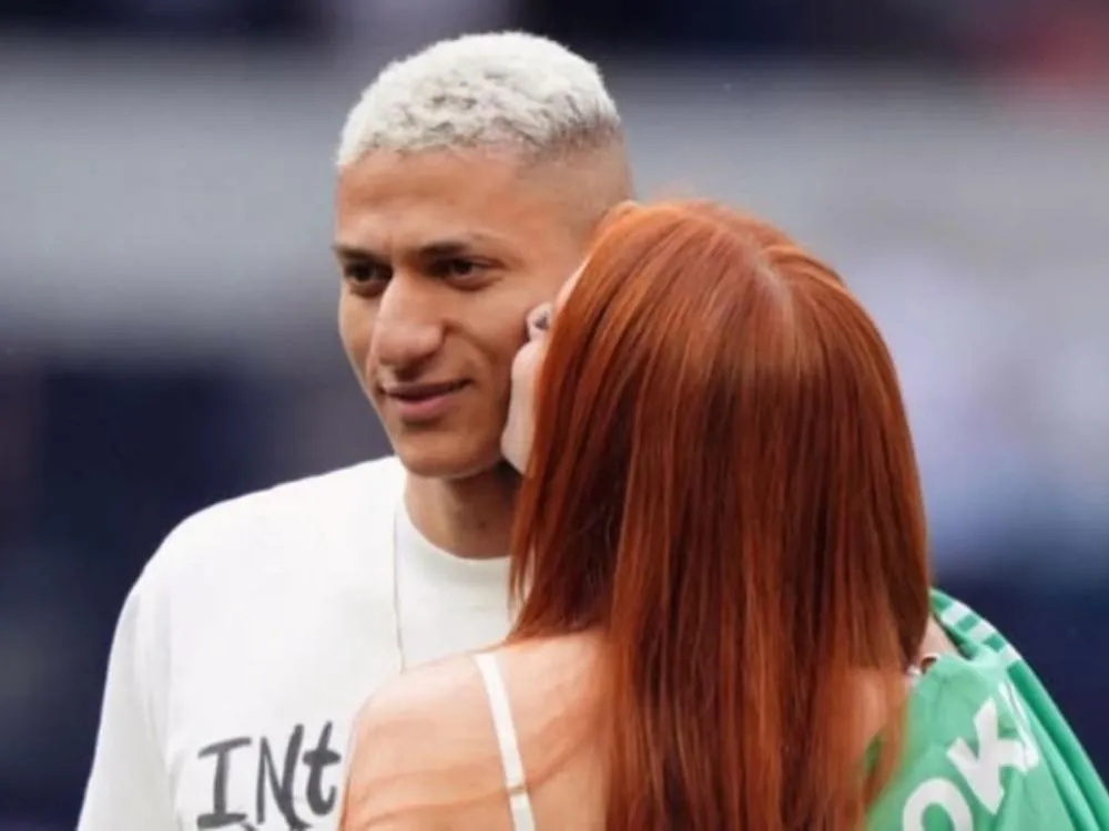 Grávida de Richarlison, Amanda Araújo explica por que filho nascerá no Brasil