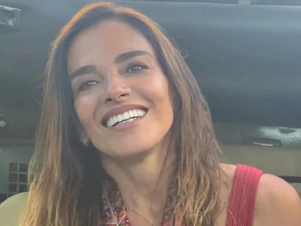 Mara Carvalho é atropelada por manobrista com o próprio carro e aciona a polícia