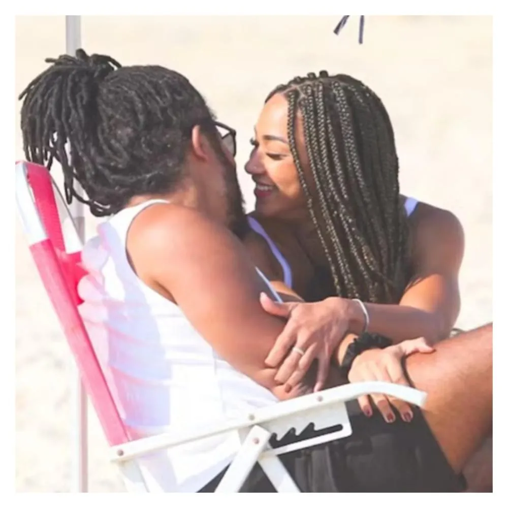 Ex-BBBs Aline e Diogo Almeida trocam beijos e carícias em praia carioca após reatarem o namoro