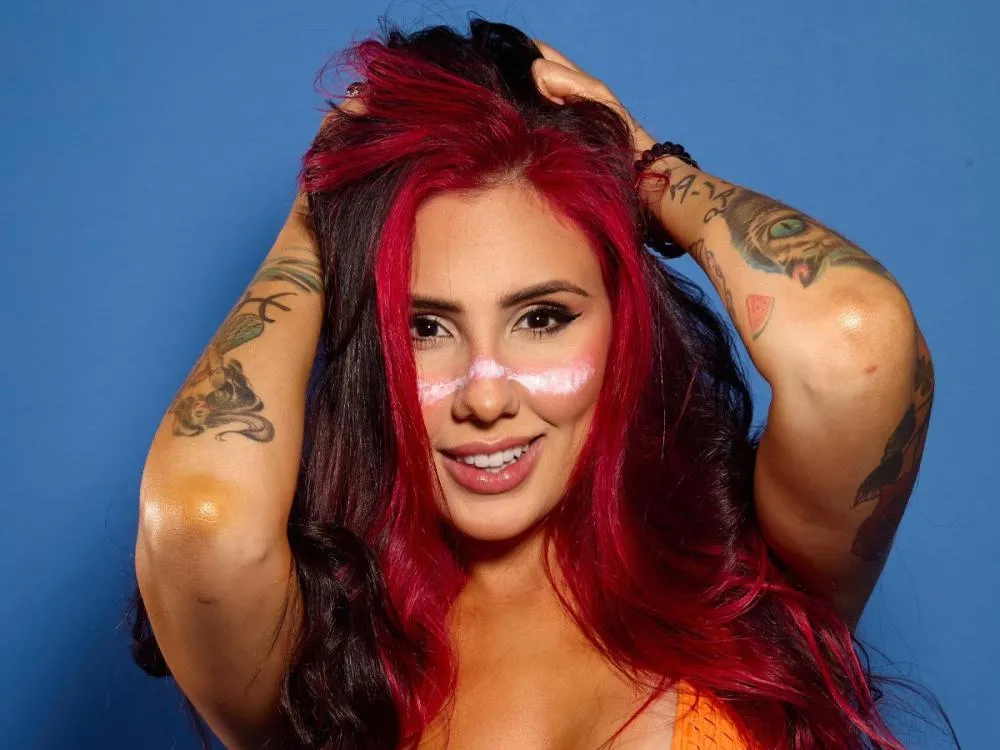 Alicia X desabafa sobre autoestima e superação