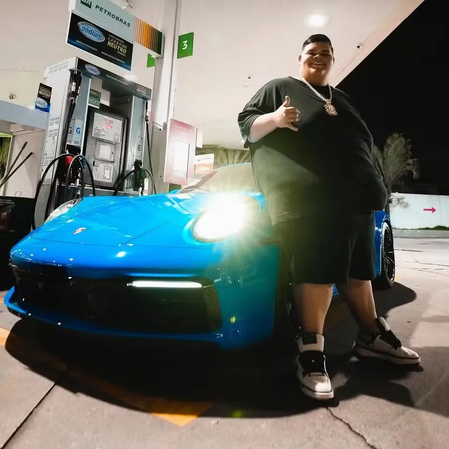 Gordão da XJ celebra perda de 75kg adquirindo Porsche de R$ 1 milhão