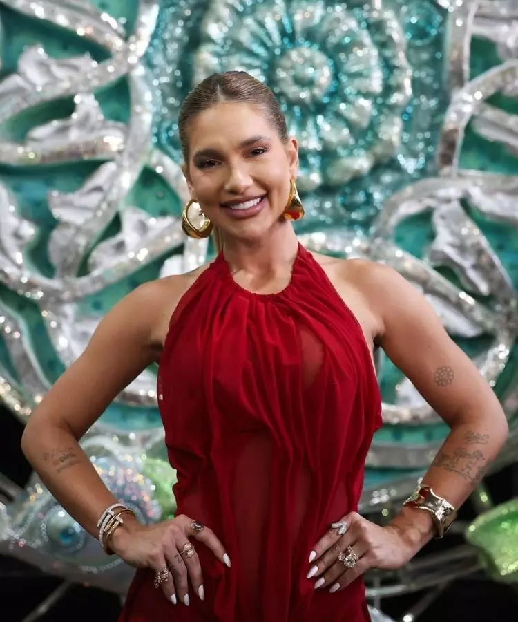 ‘Fantástico’ satiriza Virgínia Fonseca em escola de samba e internautas acusam Globo de hipocrisia