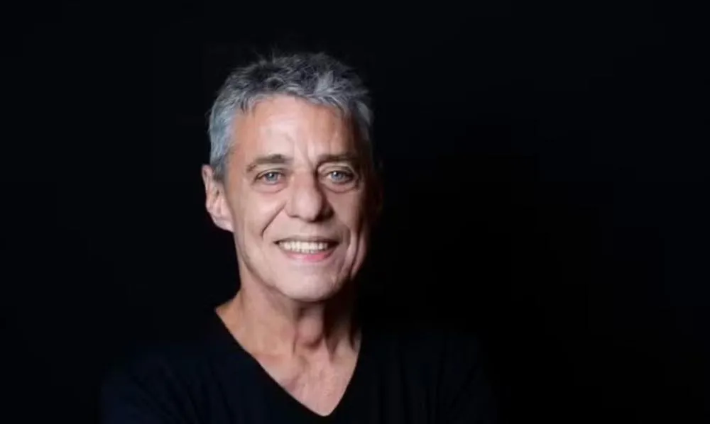 Chico Buarque é submetido a uma cirurgia no crânio; entenda
