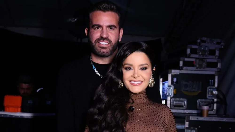 Maraisa celebra dois anos de namoro com Fernando Mocó