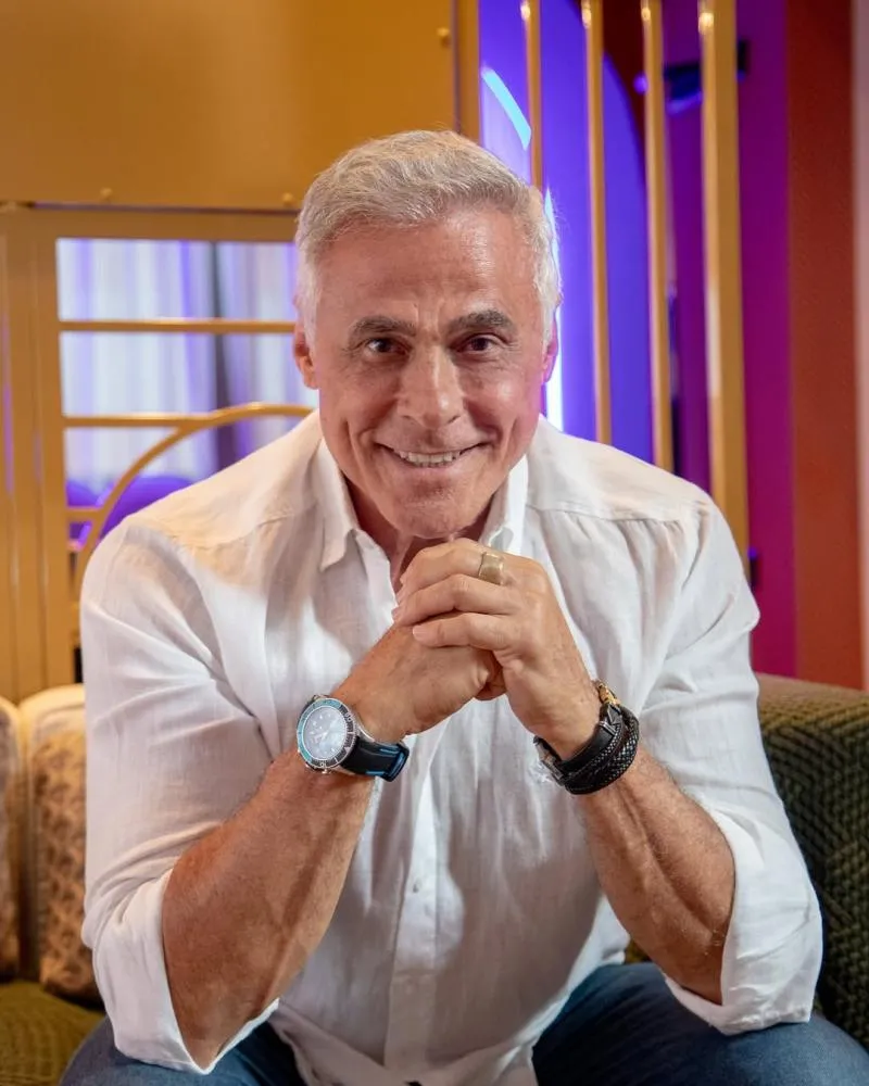 Oscar Magrini comenta sumiço da TV e critica onda de influenciadores nas novelas