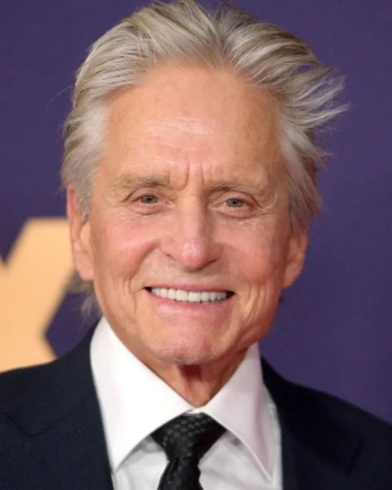 Michael Douglas revela pausa na carreira: “Não quero morrer atuando”